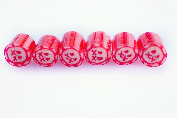 Tubes de bonbons sur le thème de l'amour
